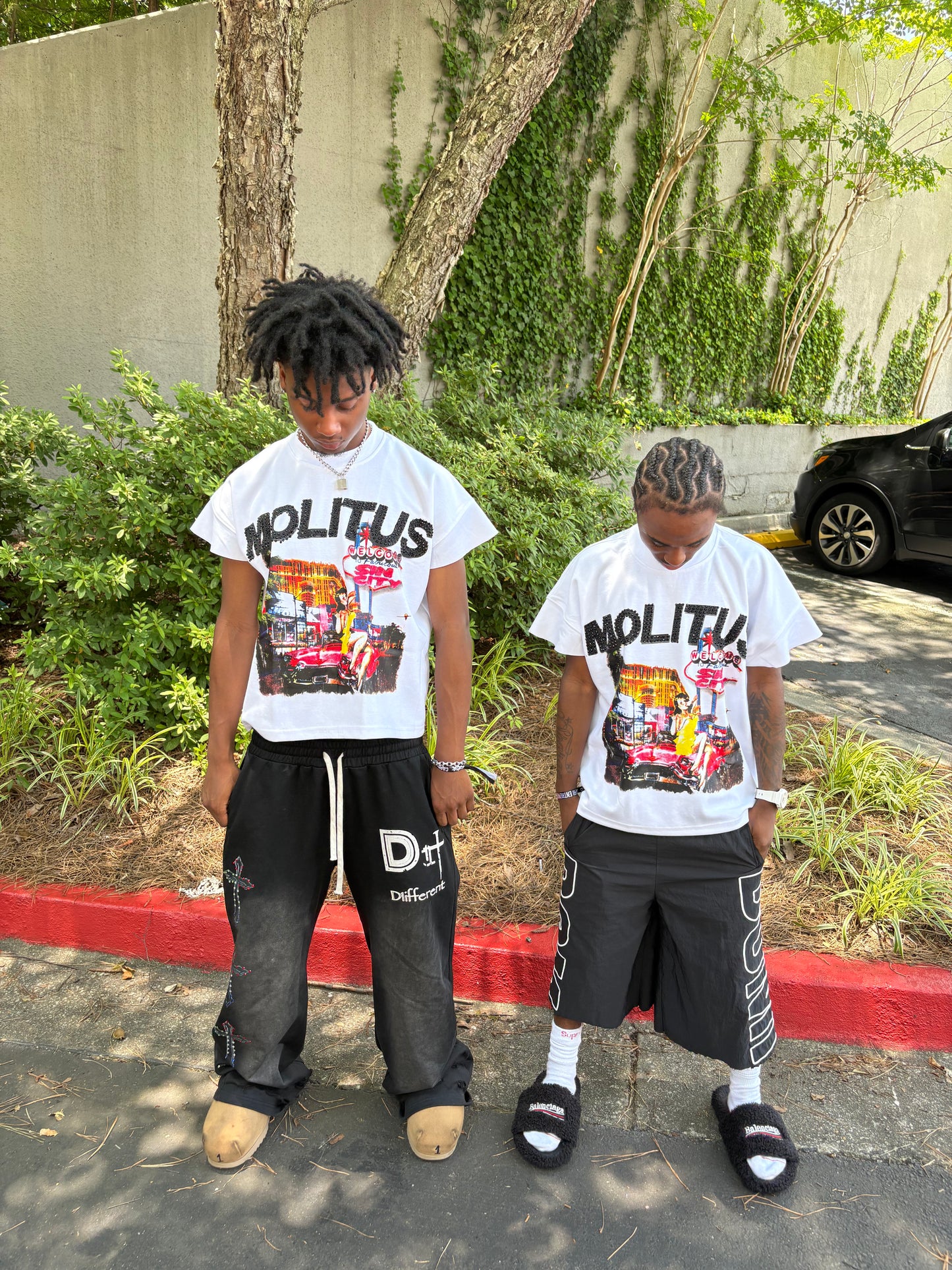 MOLITUS "SIN CITY" CUT TEE